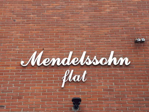 Woning aan de Oud-Loosdrechtsedijk te Loosdrecht