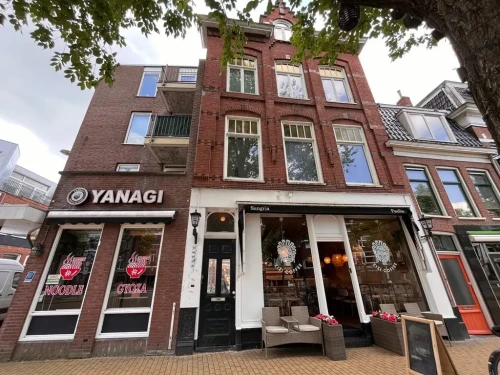 Woning aan de Gedempte Zuiderdiep te Groningen