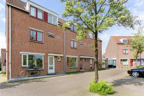 Kuinder, Huizen