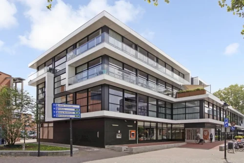 Pastoor Spieringsstraat, Uden