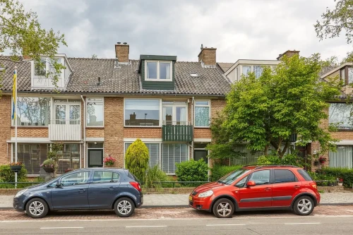 De Bazelstraat, Leiden