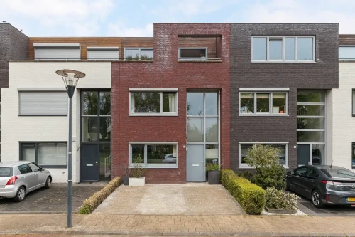 Hoekwal, Veldhoven