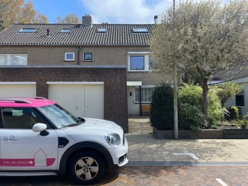 J.W. Frisodreef, Katwijk