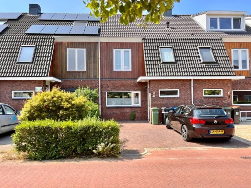 Kapelmuur, Houten