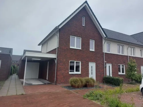 Woning aan de Meester Bakxstraat te Oirschot