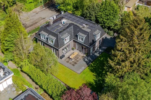 van Brouchovenlaan, Oegstgeest