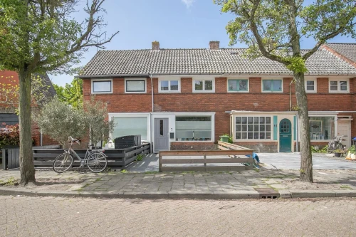Woning aan de Van Leeuwenhoekstraat te Den Helder