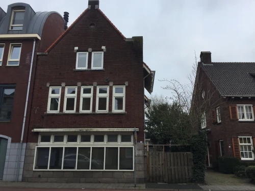Woning aan de Brugstraat te Roosendaal