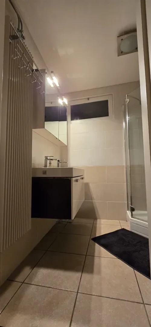 Kamer beschikbaar in luxe appartement